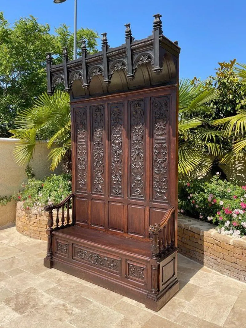 Pamono Neo-Gothic Castle Safe Bench