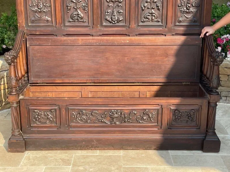 Pamono Neo-Gothic Castle Safe Bench