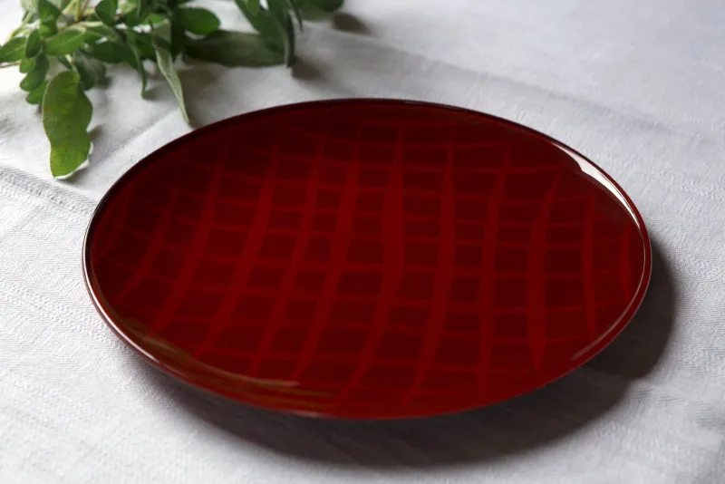 Pamono Network Red Plate in Lacquered Urushi Glass by Eliana Lorena for Hands On Design> Decorative Plates