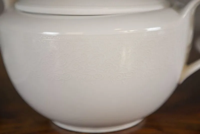 Pamono New Dinner Service for Six People by Porcelana Karolina, Set of 24> Tabletop