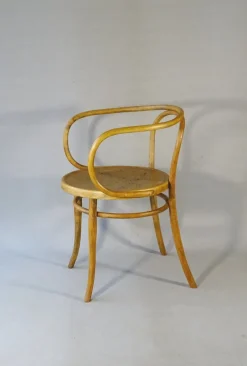 Pamono No. 209 B9 Armchair with Star-Shaped Seat from Thonet, 1905> Office Chairs