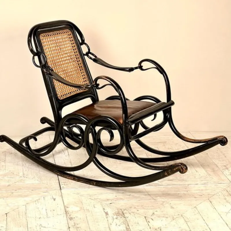 Clearance Pamono No. 3 Bentwood Rocking Chair from Thonet