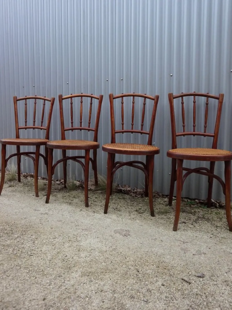 Clearance Pamono No. 66 Bistro Dining Chairs from Thonet, Vienna, Austria, 1910s, Set of 4