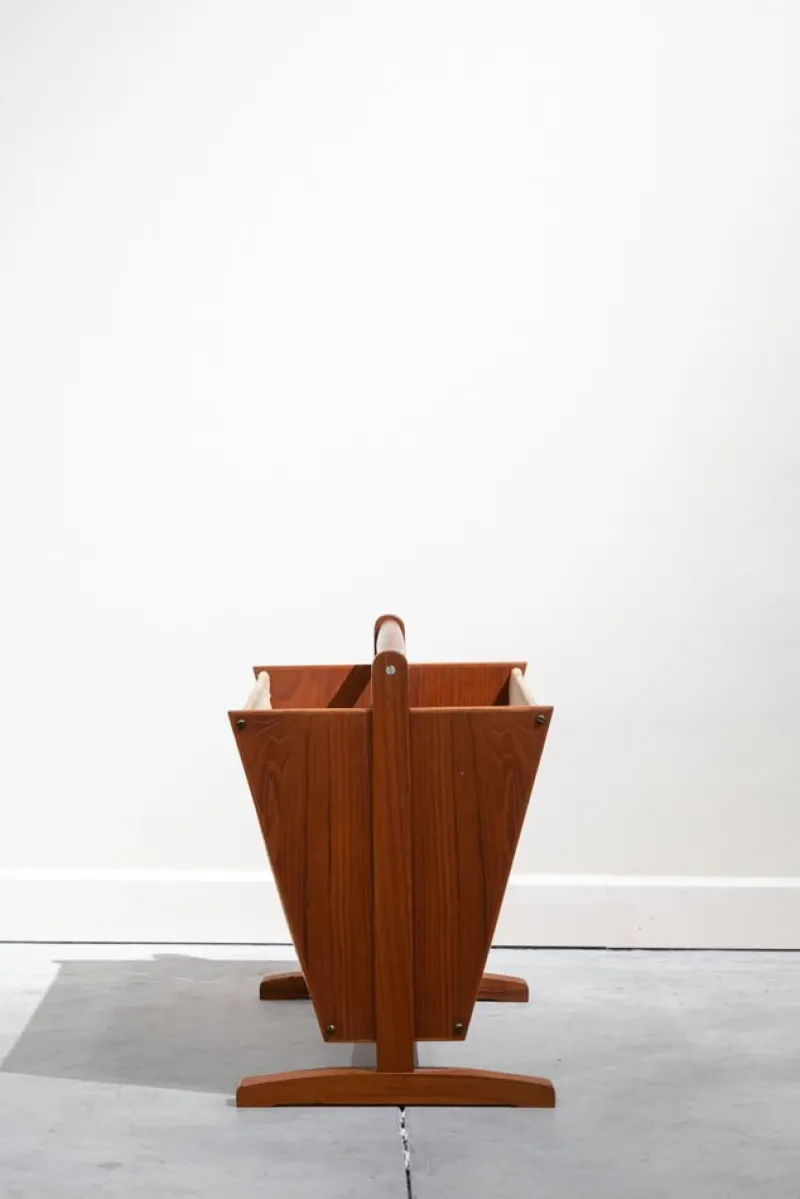 Pamono Nordic Magazine Rack in Wood and Linen, 1960s> Magazine Racks