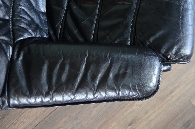 Pamono Norwegian Leather Swivel Chair from Skoghaug, 1960s> Office Chairs