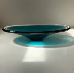 Pamono Norwegian Modern Art Glass Dish by Willy Johansson for Hadeland, 1960s> Bowls
