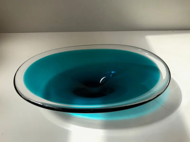 Pamono Norwegian Modern Art Glass Dish by Willy Johansson for Hadeland, 1960s> Bowls