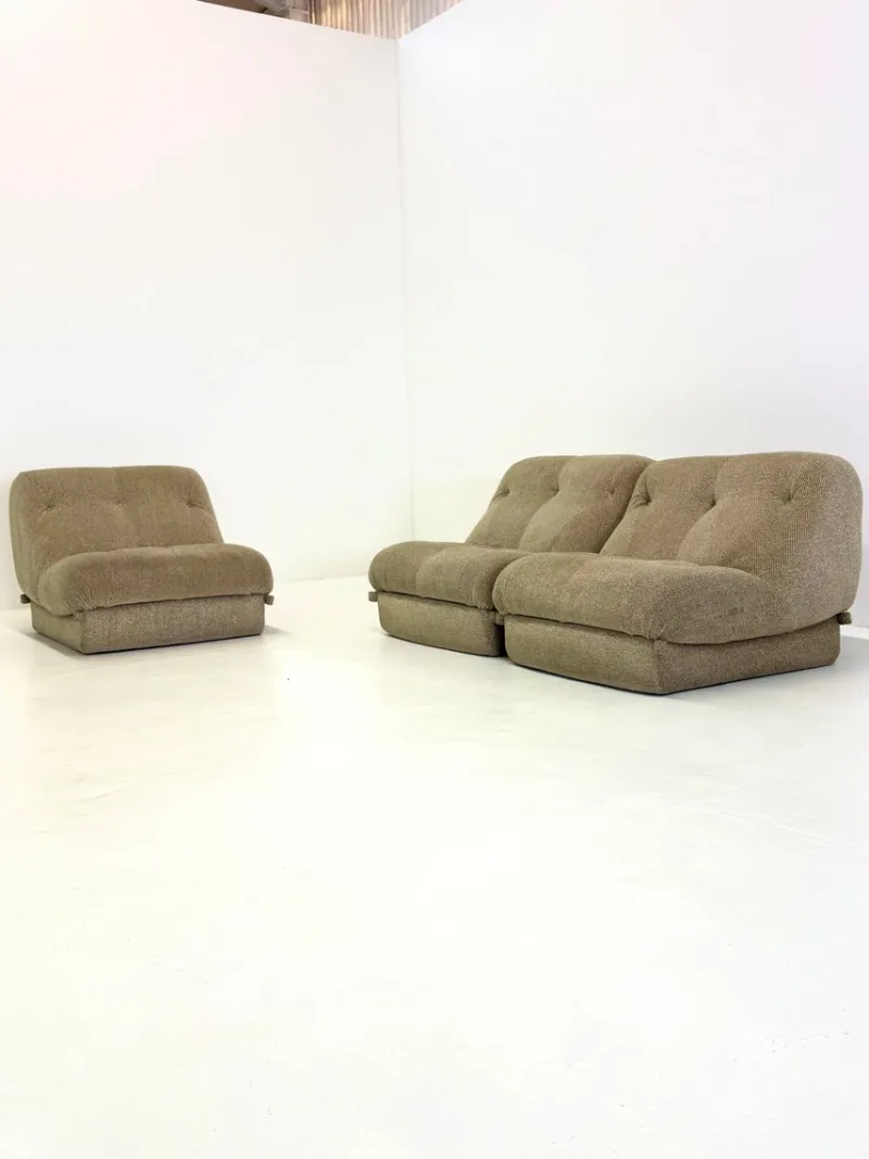 Pamono Nuvolone Modular Lounge Sofa with Coffee Table attributed to Rino Maturi for Mimo Padova, 1970s, Set of 4> Living Room Sets