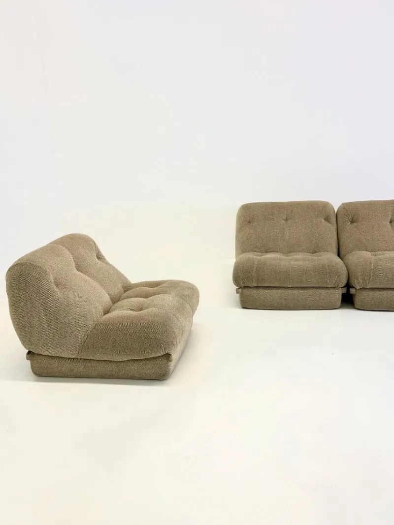 Pamono Nuvolone Modular Lounge Sofa with Coffee Table attributed to Rino Maturi for Mimo Padova, 1970s, Set of 4> Living Room Sets