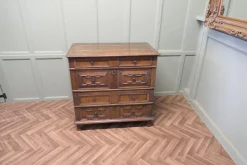 Pamono Oak Chest of Drawers or Garret Chest, 17th Century> Dressers, Commodes & Chests
