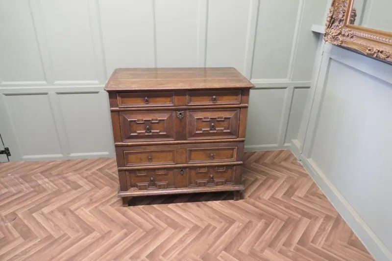Pamono Oak Chest of Drawers or Garret Chest, 17th Century> Dressers, Commodes & Chests