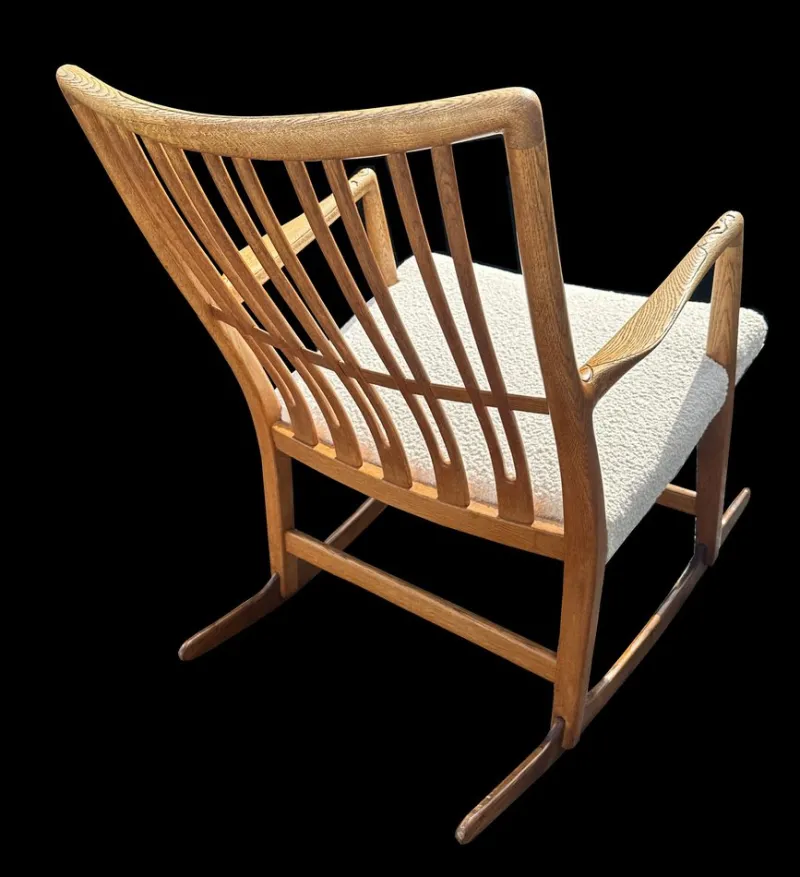 Sale Pamono Oak ML33 Rocking Chair by Hans J. Wegner for A/S Mikael Laursen, 1950s