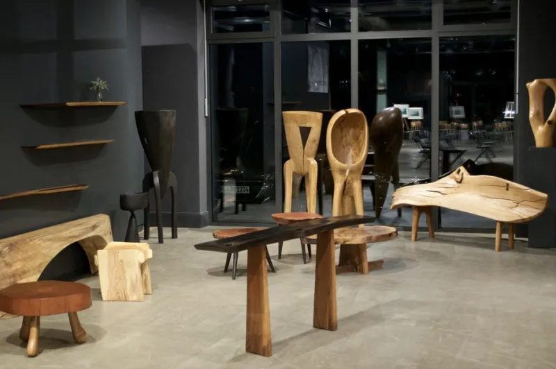 Pamono Oak Sculpture by Jörg Pietschmann> Pedestals And Columns