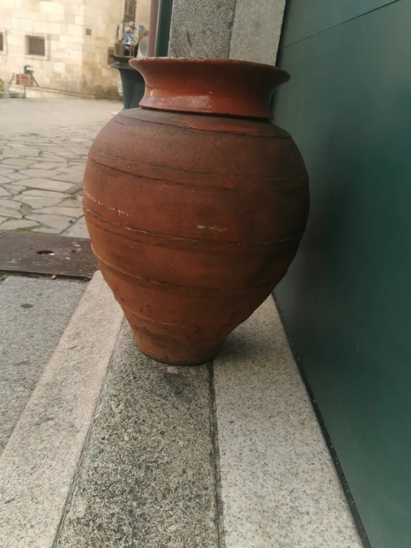 Pamono Olive Oil Pot, 1890s> Garden Accessories