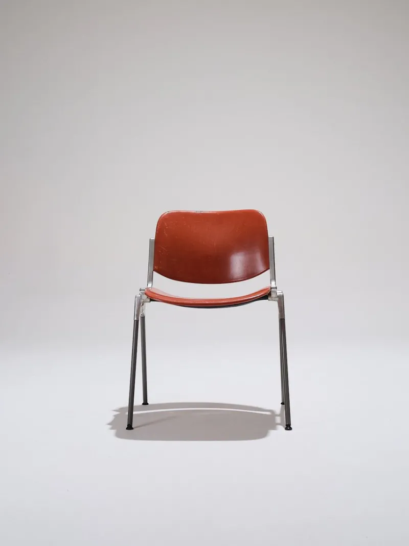 Pamono Orange DSC 106 Stacking Chairs by Giancarlo Piretti for Castelli / Anonima Castelli, 1970s, Set of 2> Office Chairs
