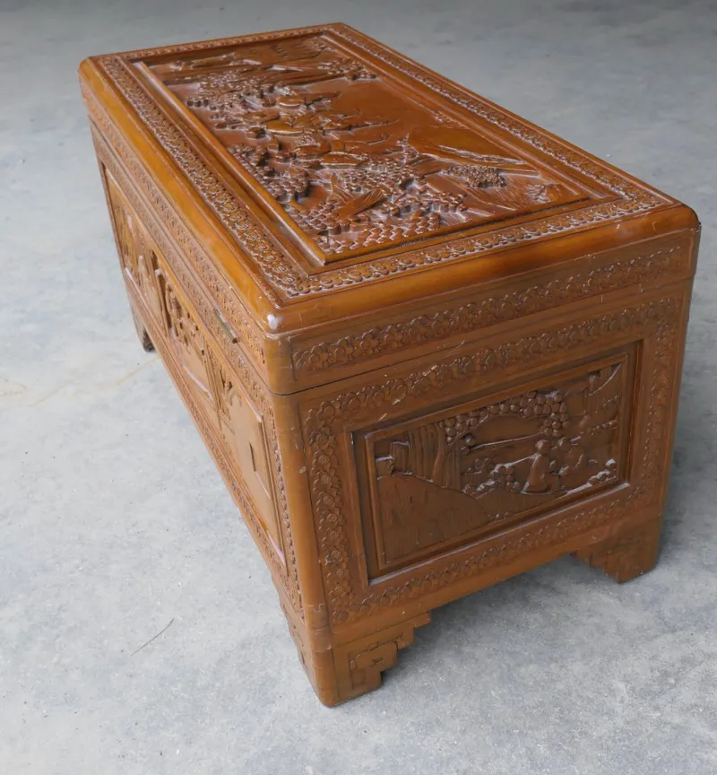 Pamono Oriental Carved Camphor Wood Chest, 1930s> Trunks Crates & Baskets