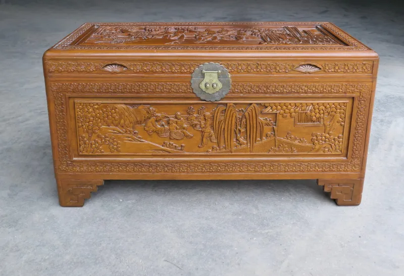 Pamono Oriental Carved Camphor Wood Chest, 1930s> Trunks Crates & Baskets