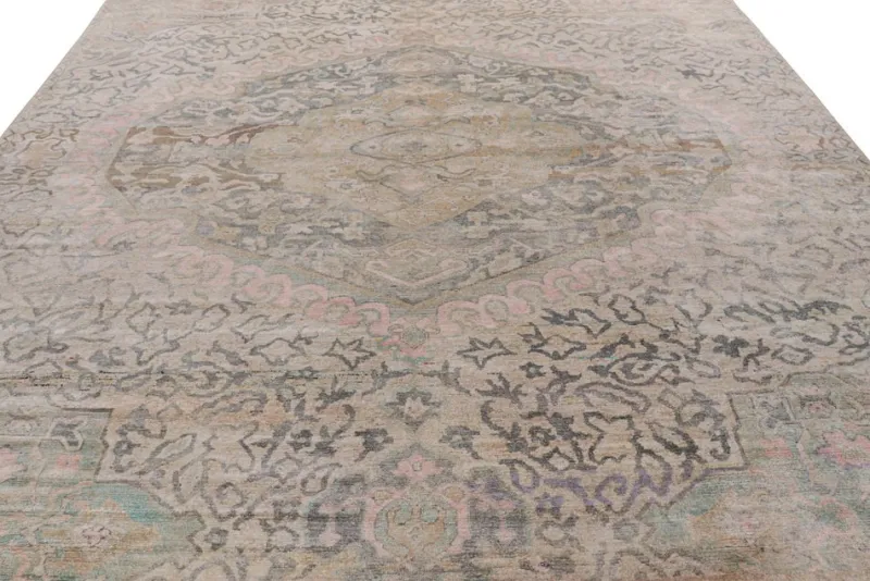 Pamono Oushak Style Rug with Polychromatic Patterns from R&K Principal Jahanshah Nazmiyal> Carpets & Textiles|Carpets & Textiles