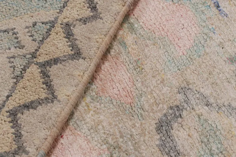 Pamono Oushak Style Rug with Polychromatic Patterns from R&K Principal Jahanshah Nazmiyal> Carpets & Textiles|Carpets & Textiles
