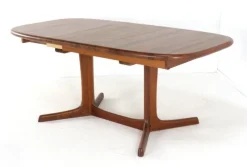 Outlet Pamono Oval Extendable Sorvad Dining Table from Dyrlund