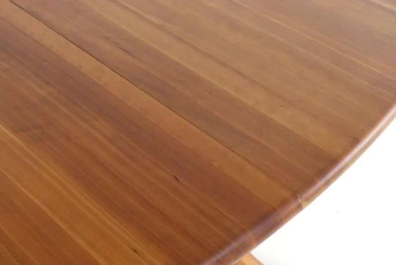 Outlet Pamono Oval Extendable Varde Dining Table