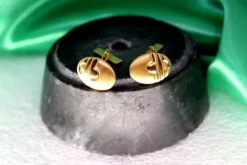 Pamono Oval Gold Cufflinks with Reliefs and Bands on the Crossbars, Set of 2><noscript><img width=