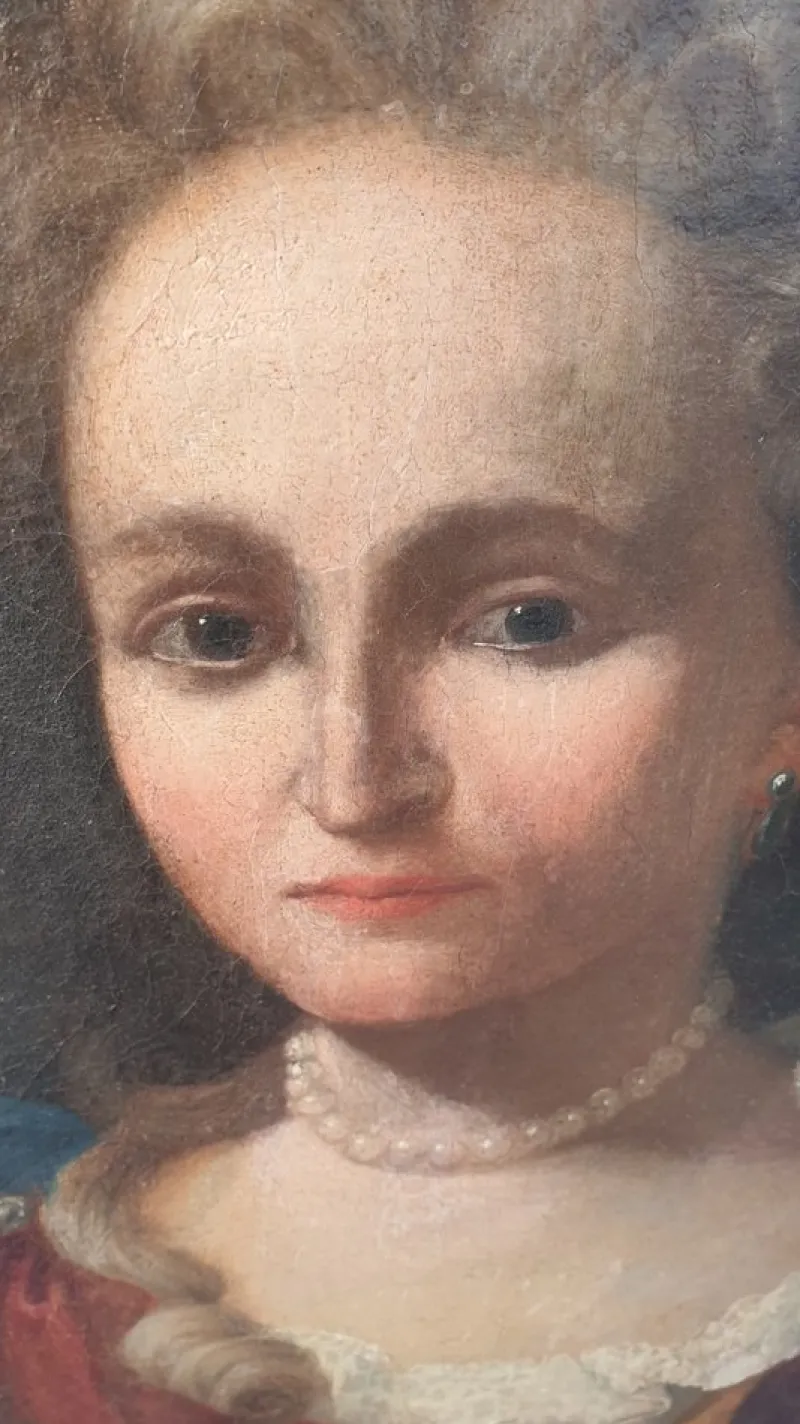 Pamono Oval Portrait of Lady with a Fan, 18th Century, Oil on Canvas, Framed