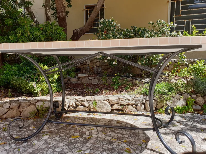 Outlet Pamono Oval Rubino Marble Mosaic Table from Egram
