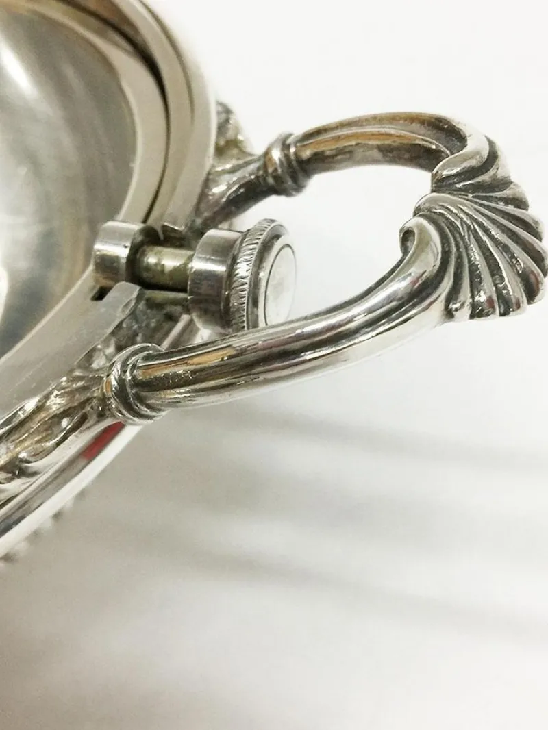 Pamono Oval Silver Plated Oyster Dish With Tilting Lid from Cooper Brothers Sheffield> Serving Dishes