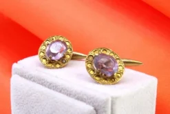 Pamono Oval-Shaped Gold Cufflinks with Reliefs and Amethysts, Set of 2><noscript><img width=