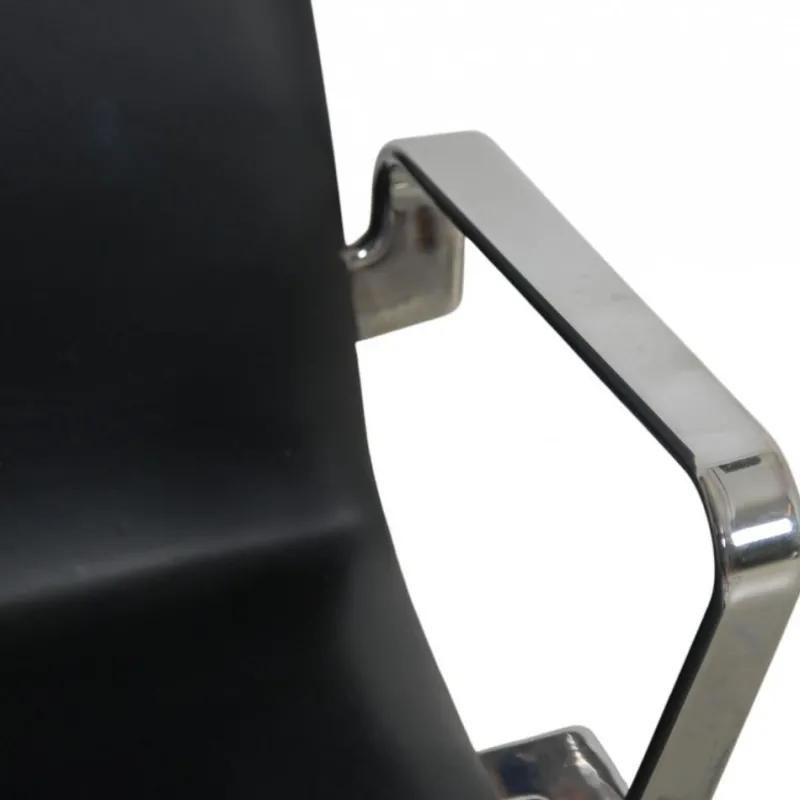 Pamono Oxford Chair in Black Essential Leather by Arne Jacobsen, 2000s> Office Chairs