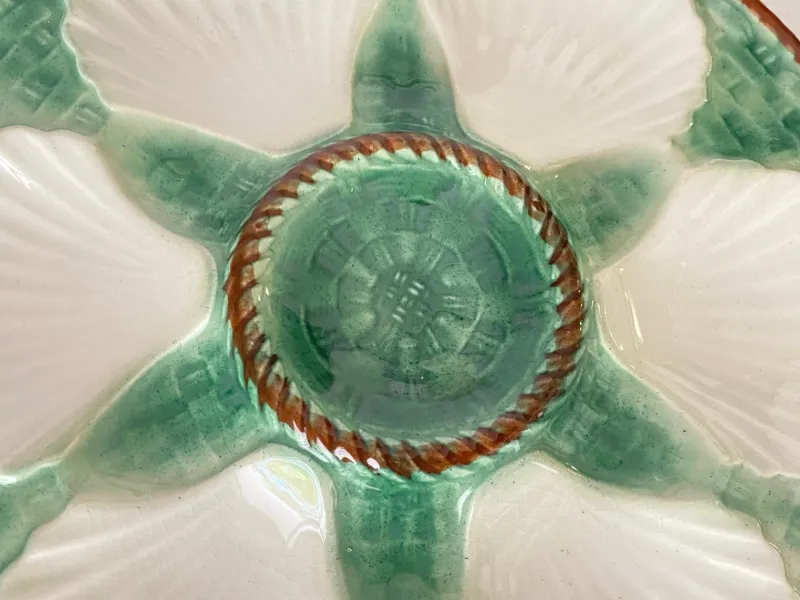 Best Pamono Oyster Plate in Majolica Green and White Color, France, 19th Century