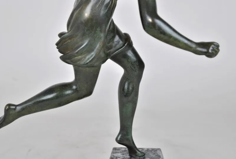 Outlet Pamono P Le Faguays, Art Deco Woman with Ball, 20th Century, Bronze