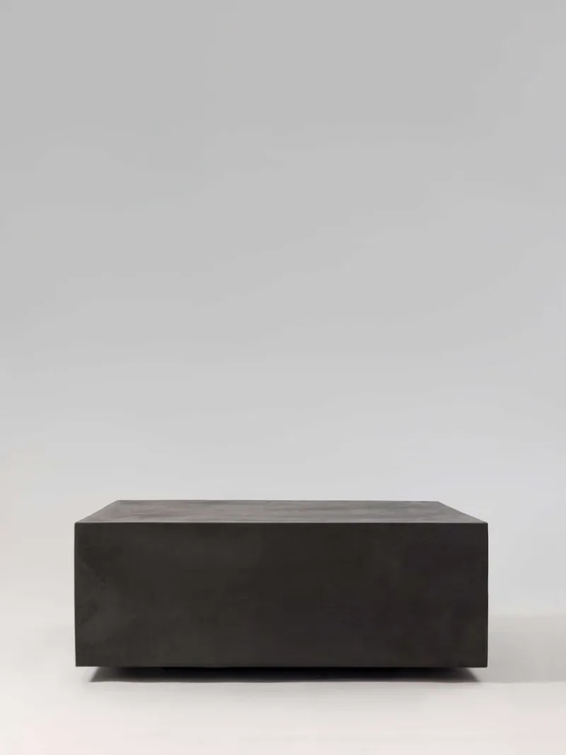 Pamono Pablō Table from PLATŌ