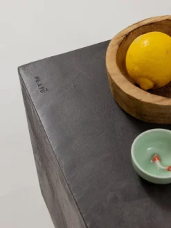 Pamono Pablō Table from PLATŌ