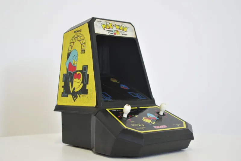 Pamono Pac-Man Arcade Minigame from Coleco, 1980s