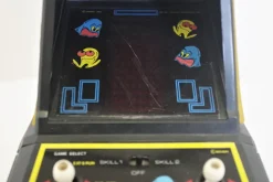 Pamono Pac-Man Arcade Minigame from Coleco, 1980s