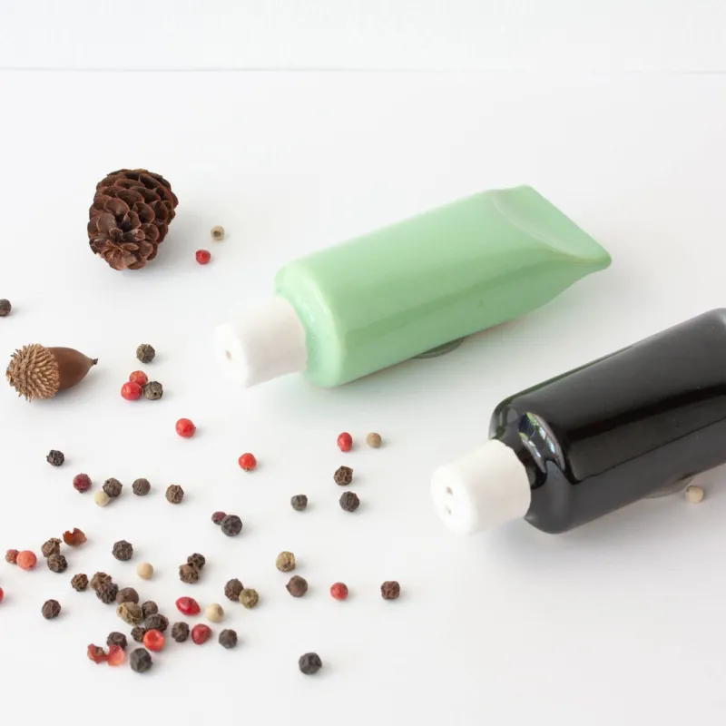 Pamono Paint Tubes Salt and Pepper Shakers, 1970s, Set of 2> Salt & Pepper Shakers