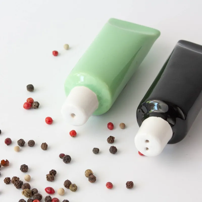 Pamono Paint Tubes Salt and Pepper Shakers, 1970s, Set of 2> Salt & Pepper Shakers