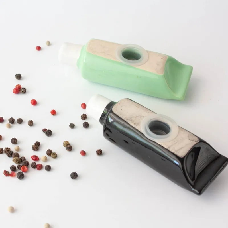 Pamono Paint Tubes Salt and Pepper Shakers, 1970s, Set of 2> Salt & Pepper Shakers