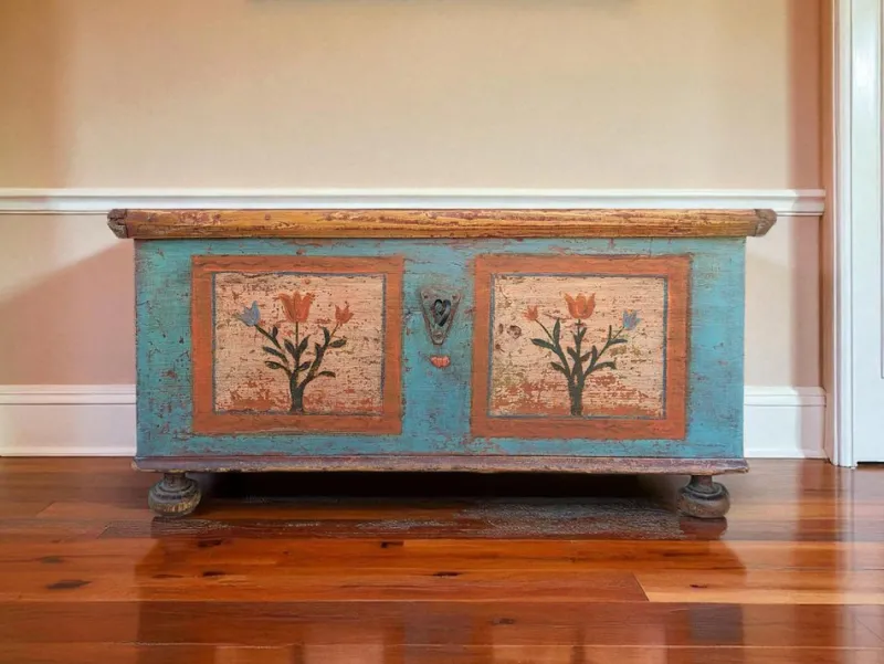 Pamono Painted Chest with Floral Motifs, 1810s