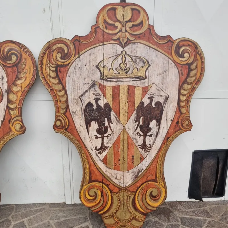 Pamono Painted Wooden Noble Shields, 1920s, Set of 2> Wall Decor