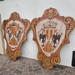 Pamono Painted Wooden Noble Shields, 1920s, Set of 2><noscript><img width=