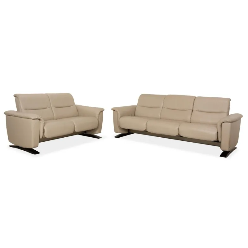Pamono Panorama 3-Seater and 2-Seater Sofa in Beige Leatherfrom Stressless, Set of 2> Living Room Sets