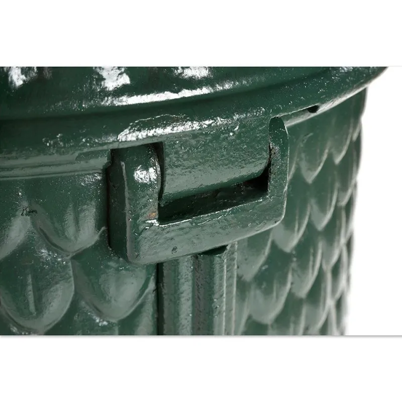 Pamono Parisian Public Trash Can in Green Enameled Cast Iron, 1970s> Garden Accessories