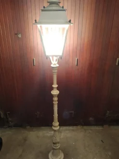 Discount Pamono Parisian Style Cast Iron Street Lamp