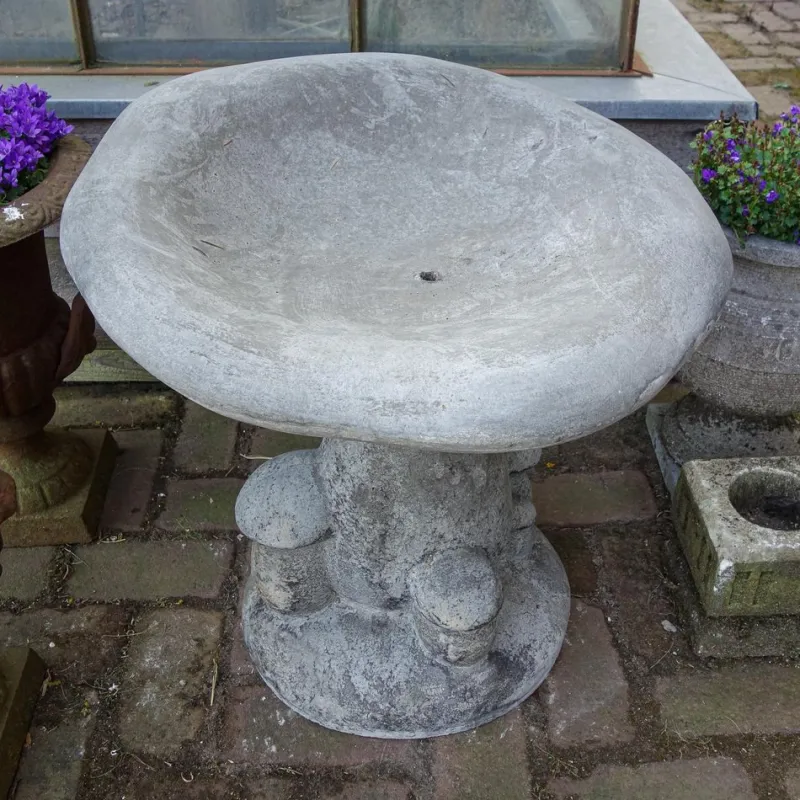 Pamono Patinated Gray Concrete Mushrooms Chairs> Garden Accessories
