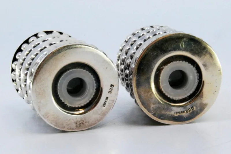 Pamono Pearlized Silver Salt and Pepper Shakers, Set of 2> Salt & Pepper Shakers