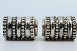Pamono Pearlized Silver Salt and Pepper Shakers, Set of 2><noscript><img width=