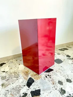 Hot Pamono Pedestal in Bordeaux Formica, Italy, 1970